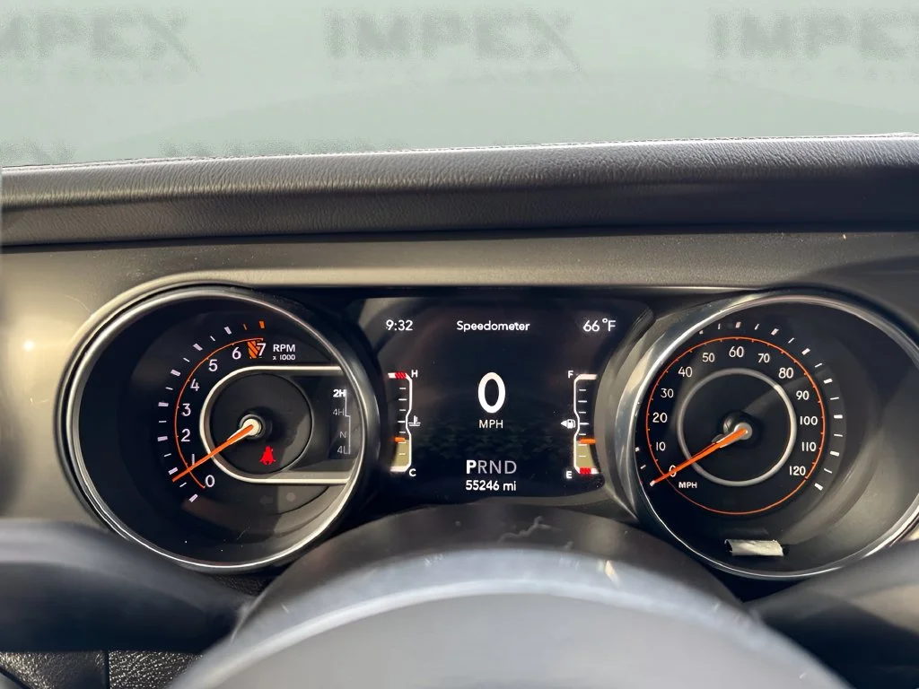 Used 2021 Gray Jeep Unlimited Sahara image 19