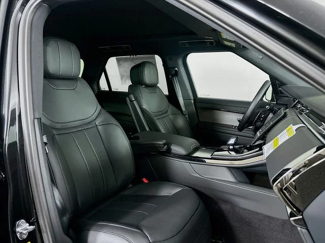 New 2026 Black Land Rover Dynamic SE image 26