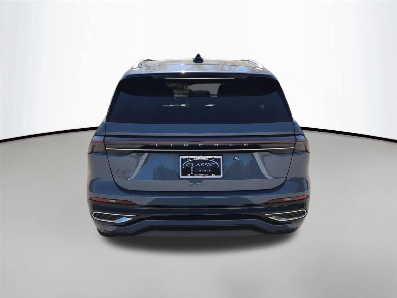 Used 2026 Whisper Blue Metallic Clearcoat Lincoln Reserve image 4