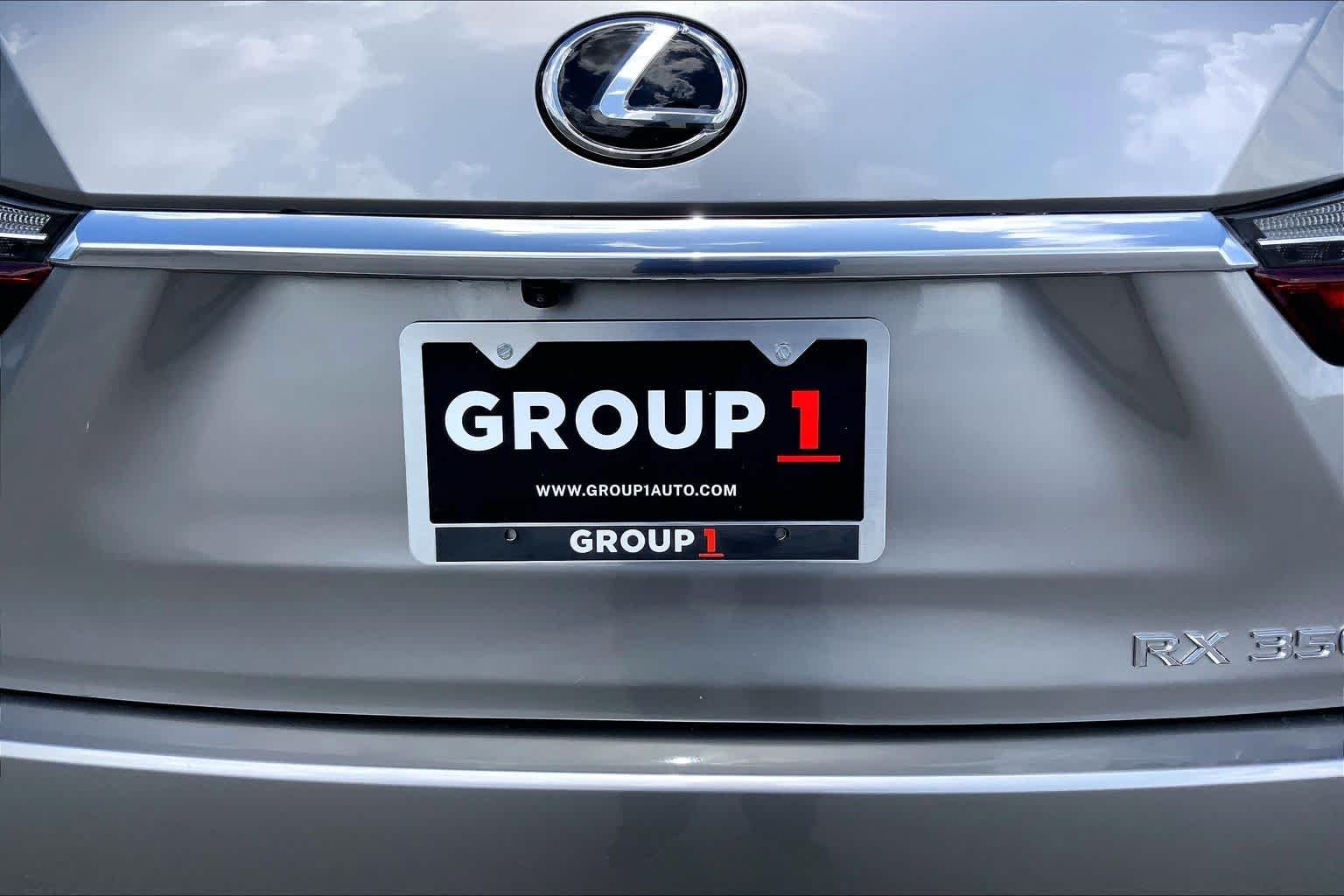 Used 2022 Atomic Silver Lexus  image 10