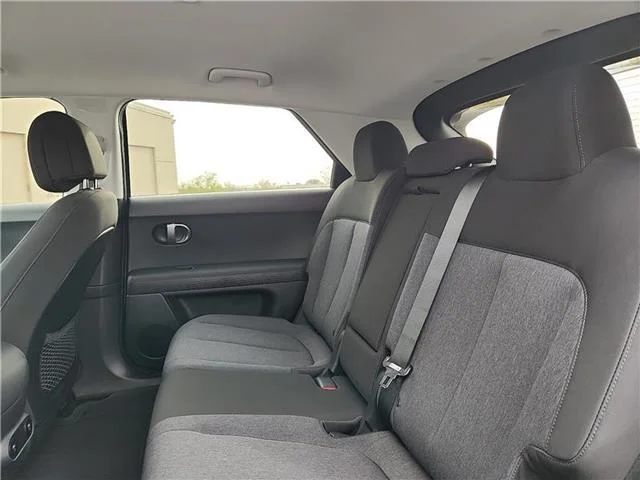 New 2026 Cyber Gray Hyundai SE image 9