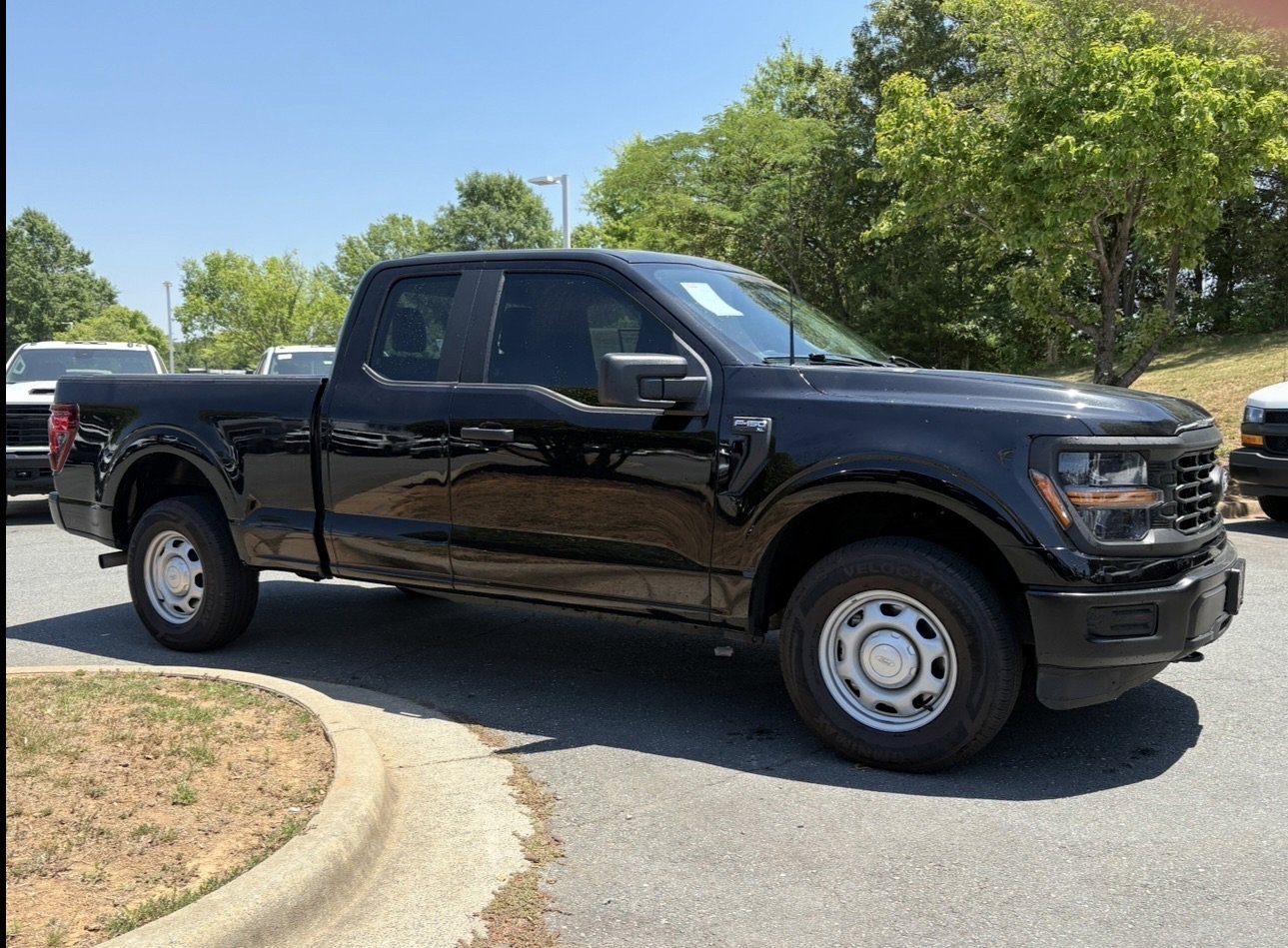 Used 2024 Agate Black Metallic Ford XL image 6