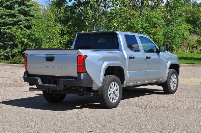 Certified Used 2025 Silver Toyota SR image 3