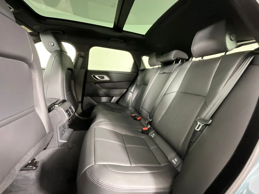 New 2026 Giola Green Land Rover Dynamic SE image 5