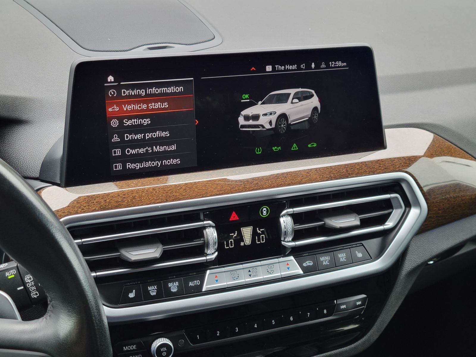 Used 2023 White BMW xDrive30i image 21