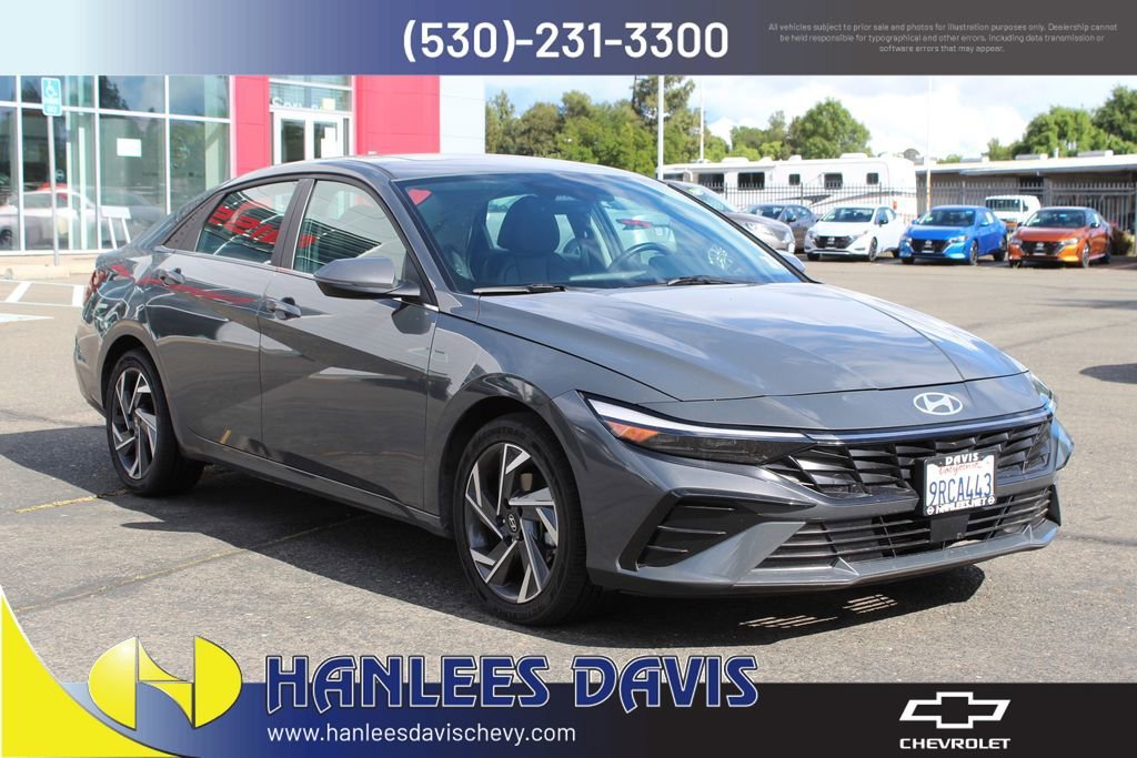 2025 Hyundai Elantra Hybrid Limited photo 2