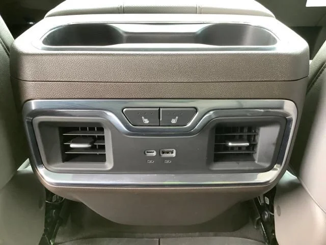 2026 GMC Sierra 1500 SLT - Photo 20