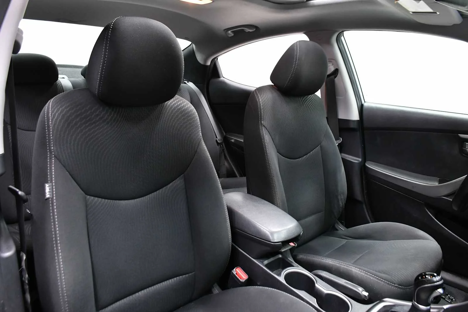 Used 2015 Shale Gray Metallic Hyundai SE image 20