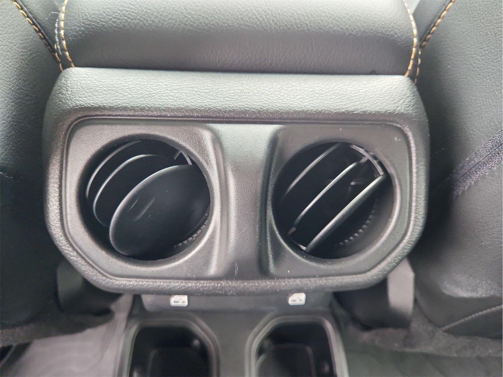 2024 Jeep Gladiator photo 20 of 32