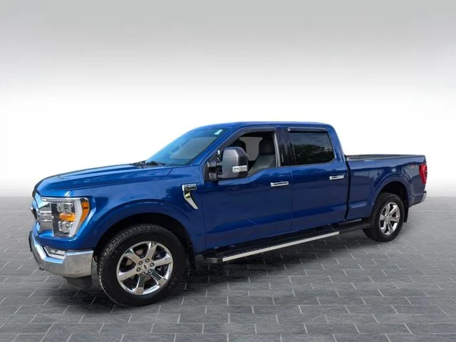Used 2022 Blue Ford XLT image 3