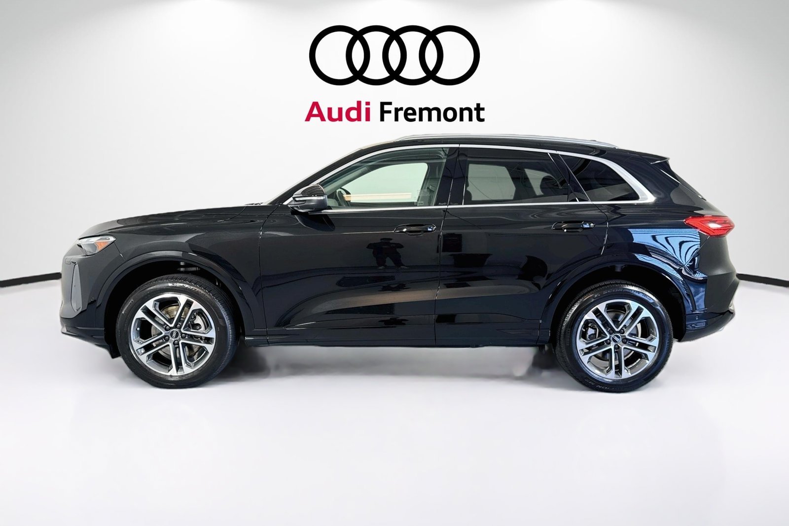Used 2025 Mythos Black Metallic Audi Premium image 1