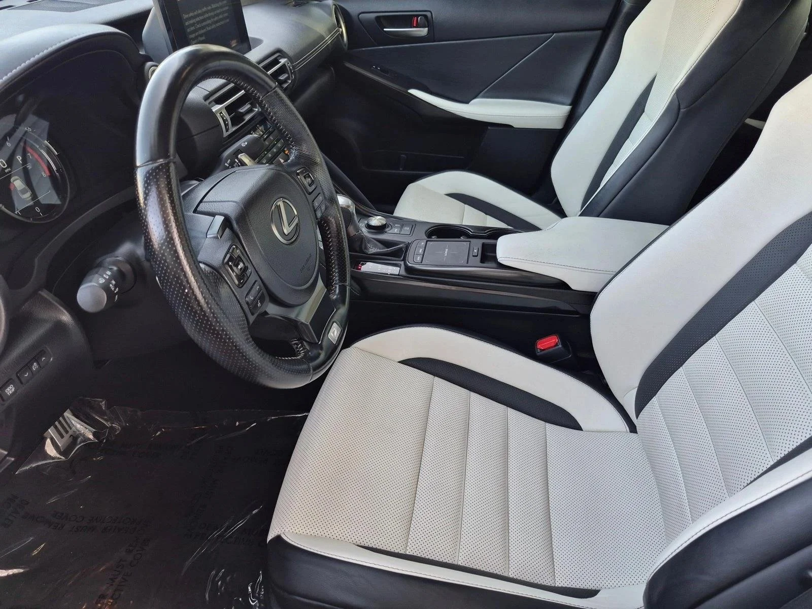 Certified Used 2021 Ultra White Lexus F SPORT image 15