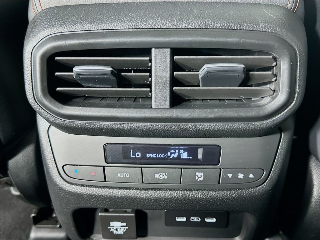 2025 Honda Pilot TrailSport - Photo 25