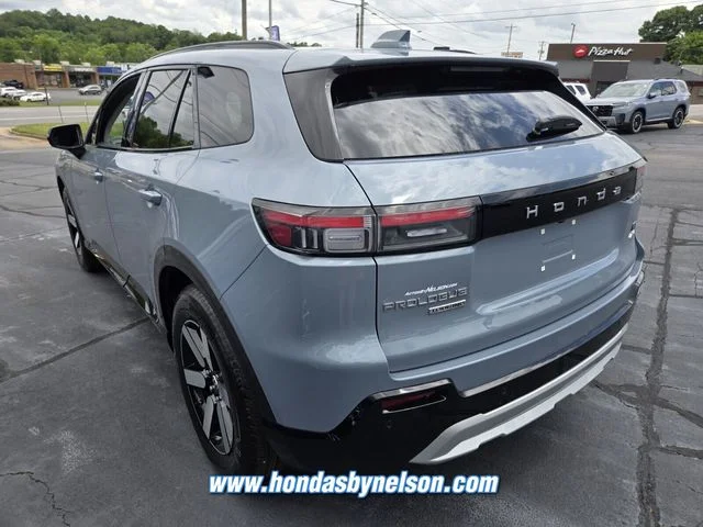 New 2026 Sonic Gray Pearl Honda Touring image 4