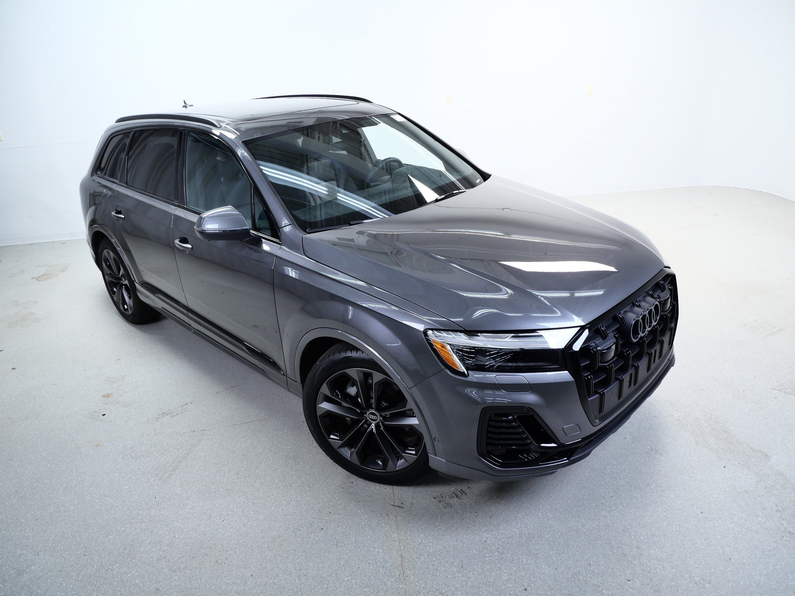 Used 2025 Samurai Gray Metallic Audi Premium Plus image 4