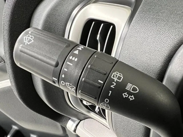 Used 2025 White Ford Active image 27