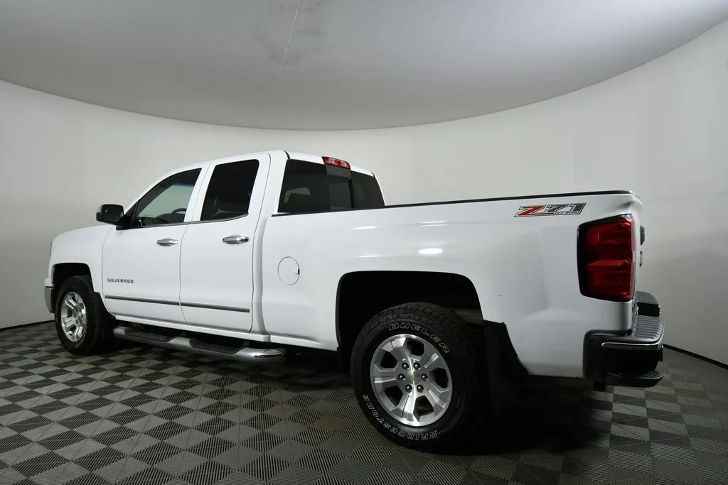 Used 2015 White Chevrolet LTZ image 14