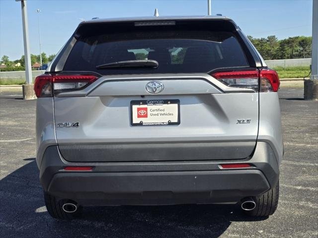 Certified Used 2020 SILVER SKY METALLIC Toyota  image 13