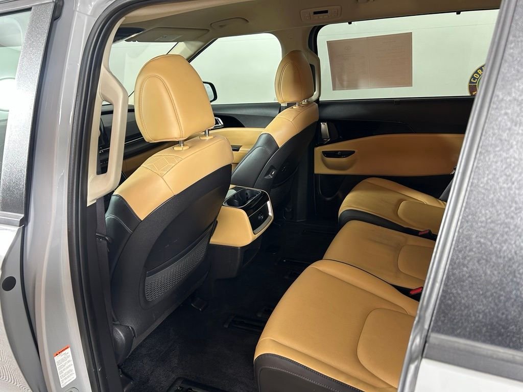 Used 2024 White Kia EX image 12