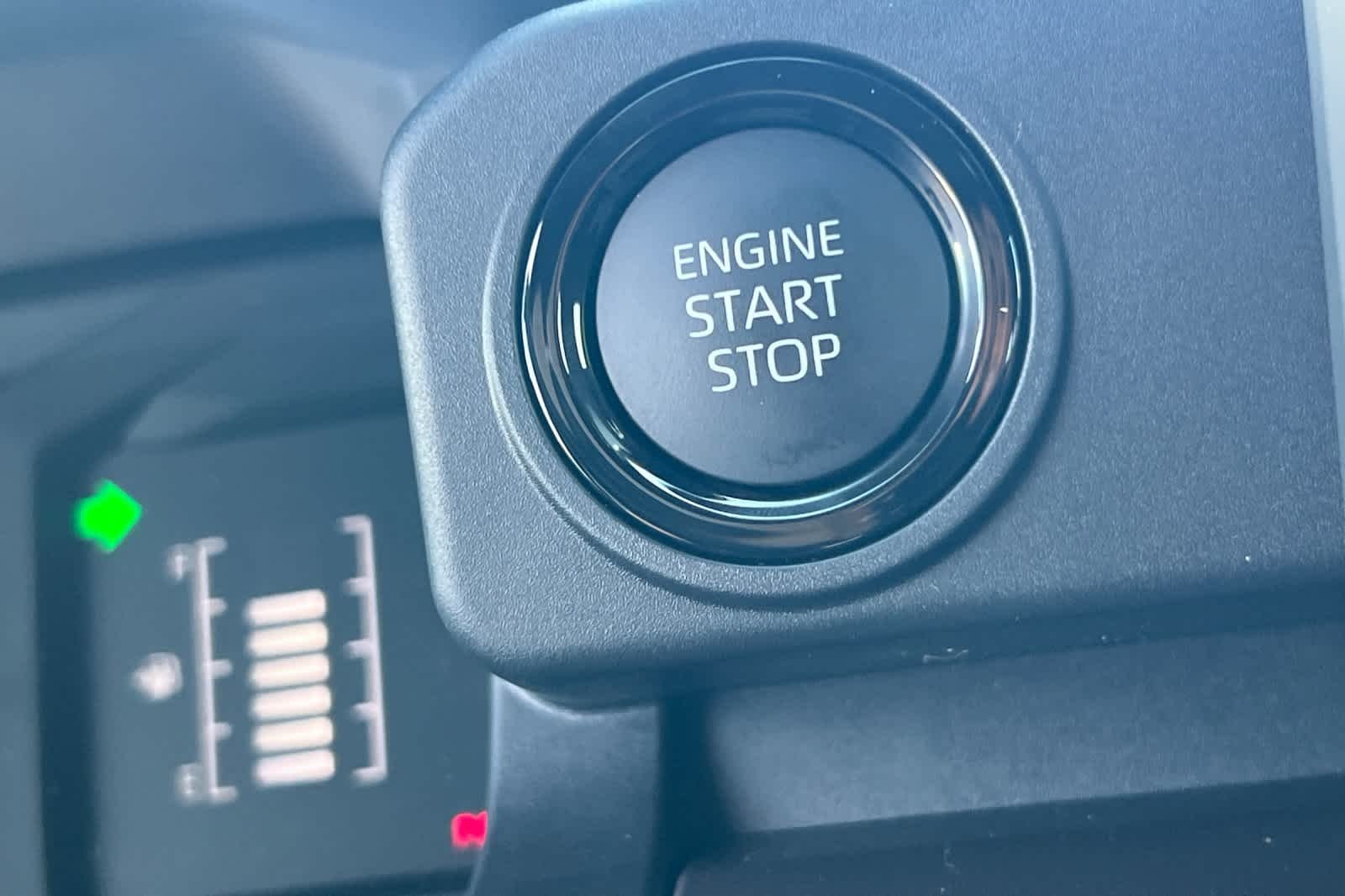 2026 Toyota Tacoma SR5 - Photo 21