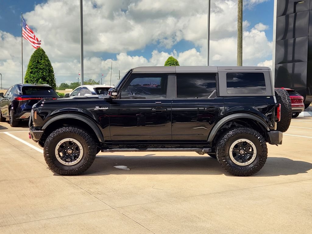 Used 2022 Shadow Black Ford Outer Banks image 4