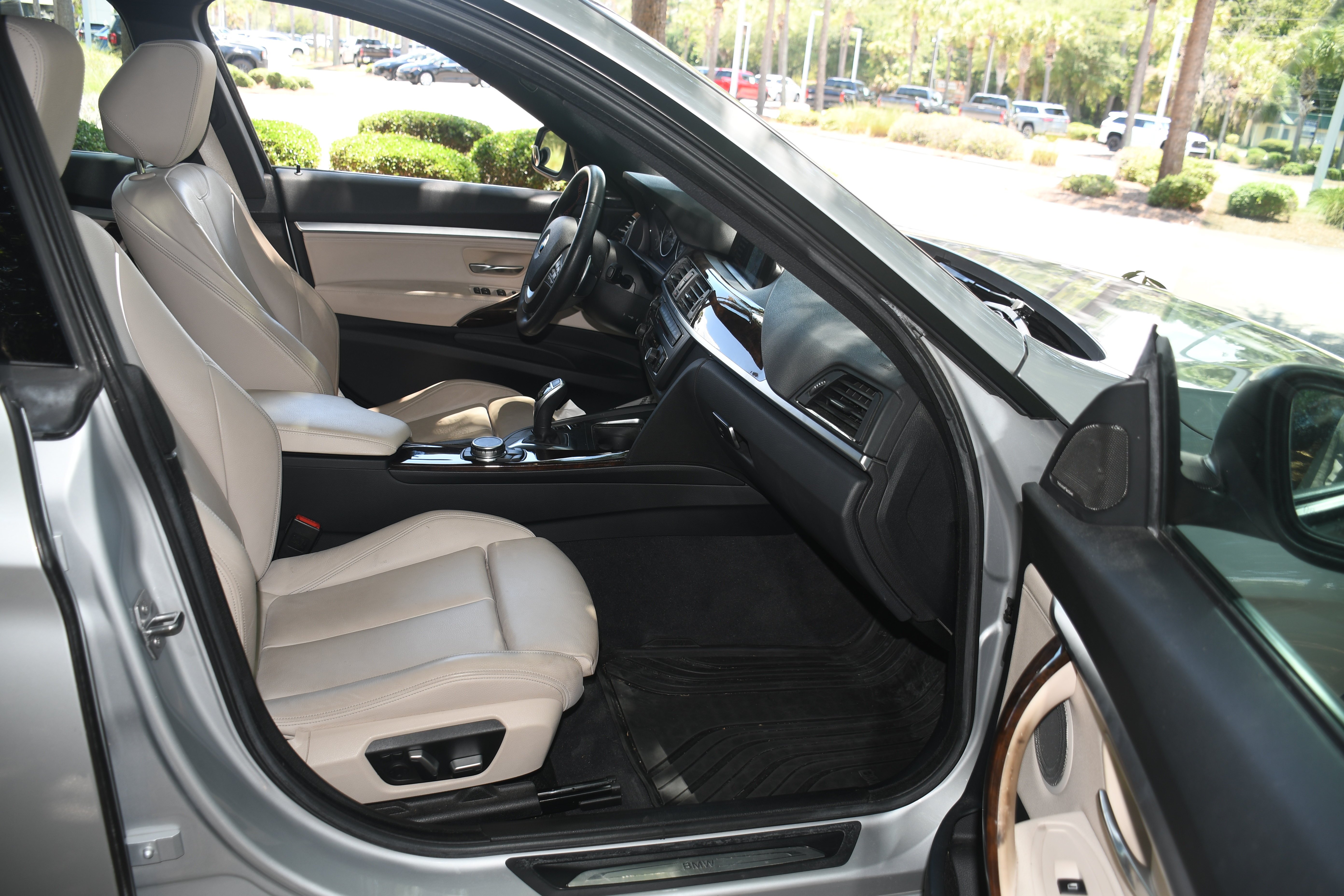 Used 2016 Silver BMW 328i xDrive Gran Turismo image 22