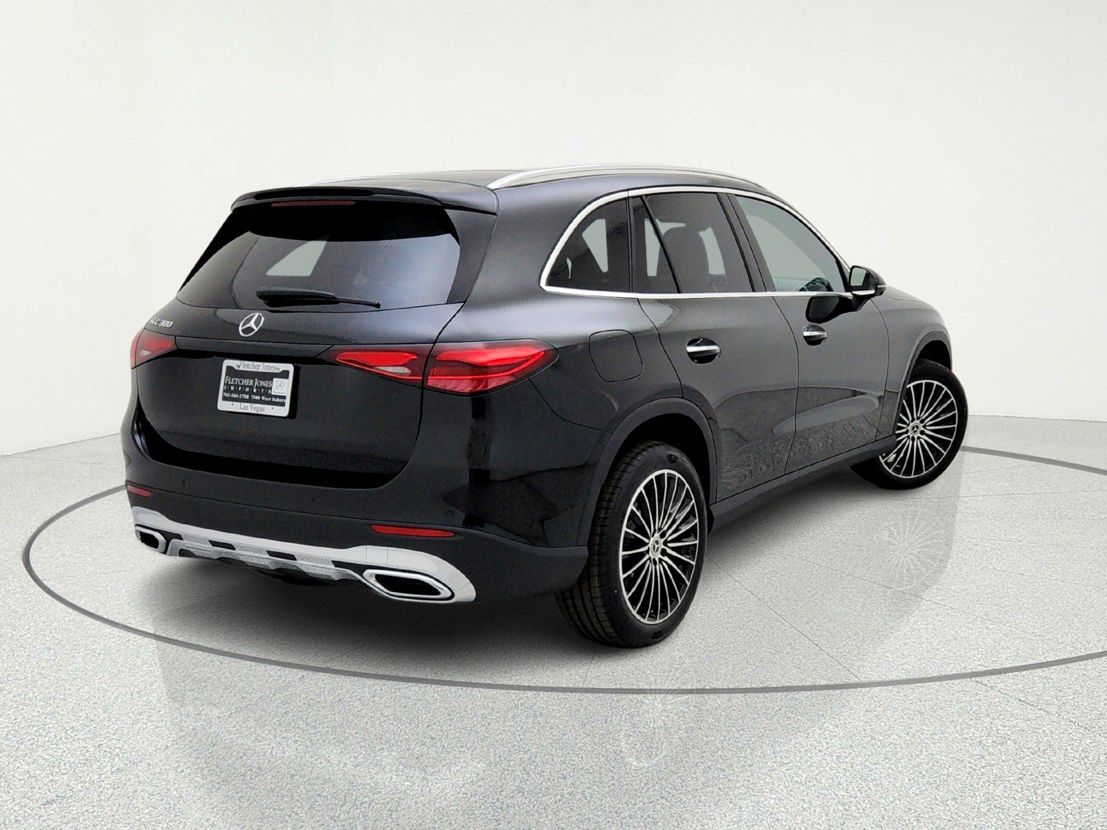New 2026 Black Mercedes-Benz GLC 300 SUV image 8