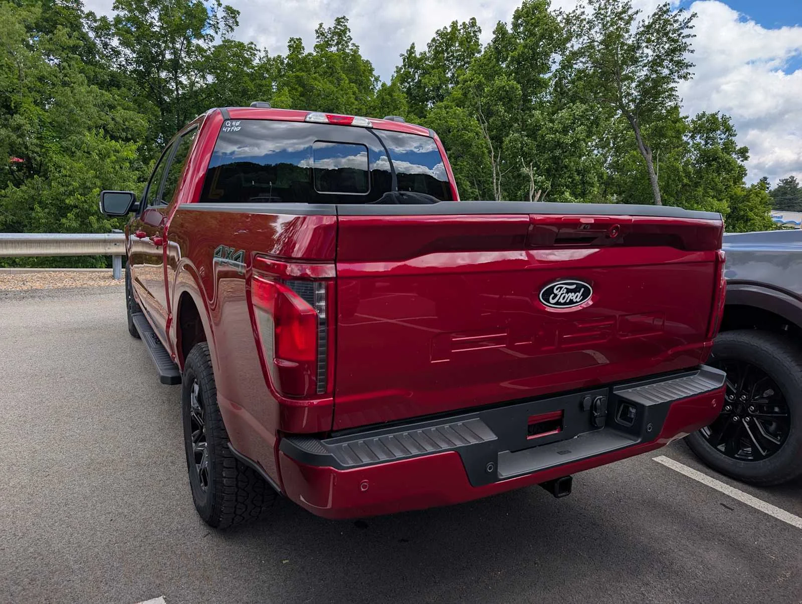 New 2026 Ruby Red Metallic Tinted Clearcoat Ford XLT image 9