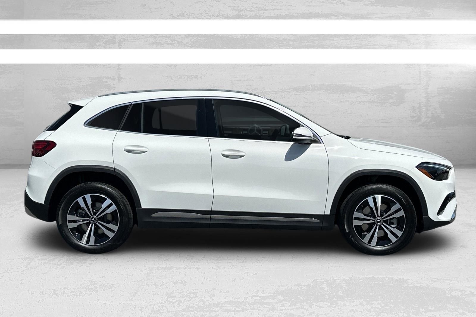 New 2026 White Mercedes-Benz GLA 250 image 3