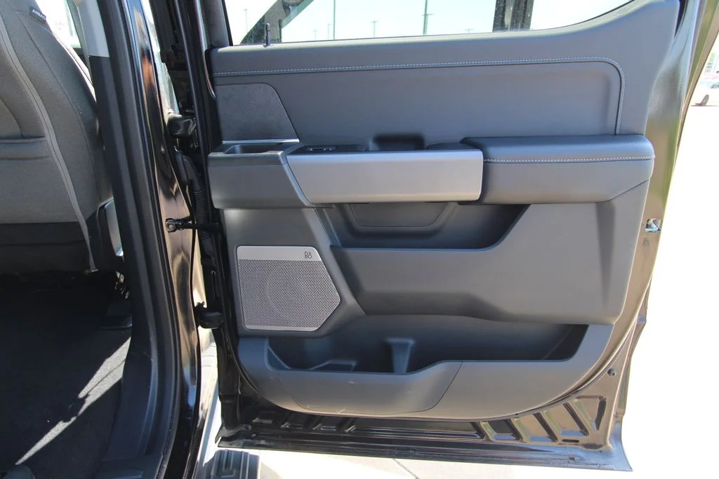 Used 2024  Ford XLT image 46
