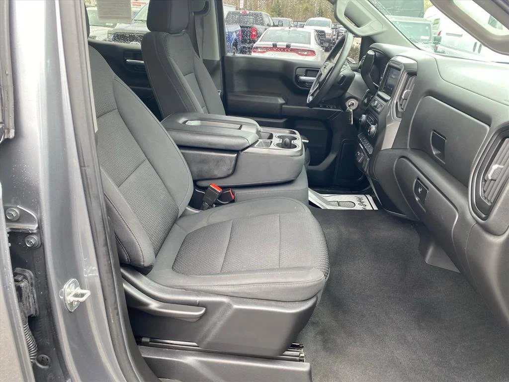 Used 2021 Satin Steel Metallic Chevrolet Custom image 25