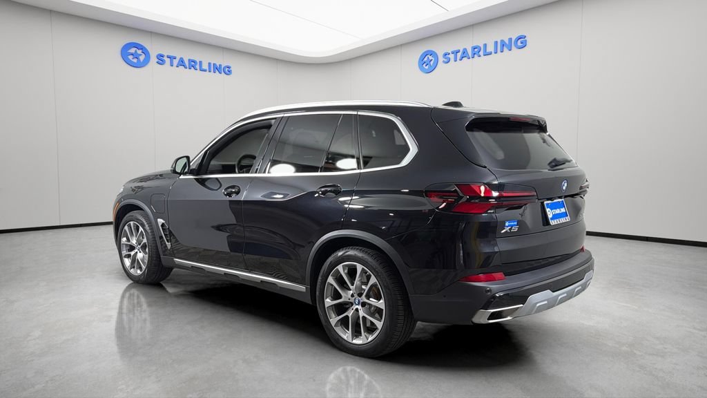 Used 2025 Black BMW xDrive50e image 5