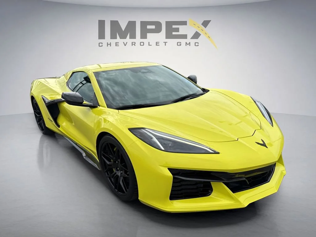 Used 2024 Accelerate Yellow Metallic Chevrolet 3LZ image 7