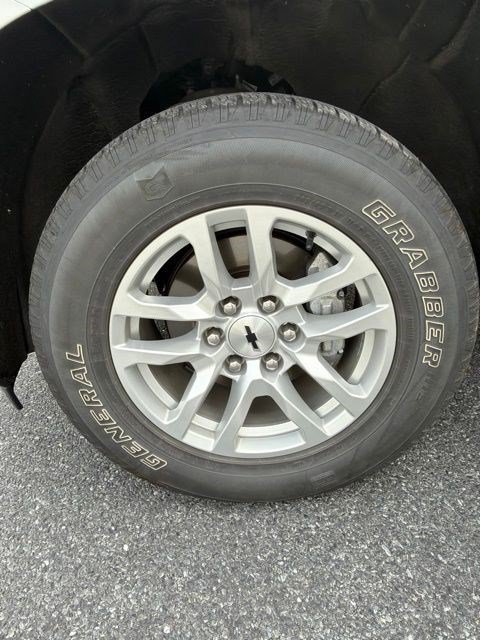 Used 2021 Summit White Chevrolet RST image 5