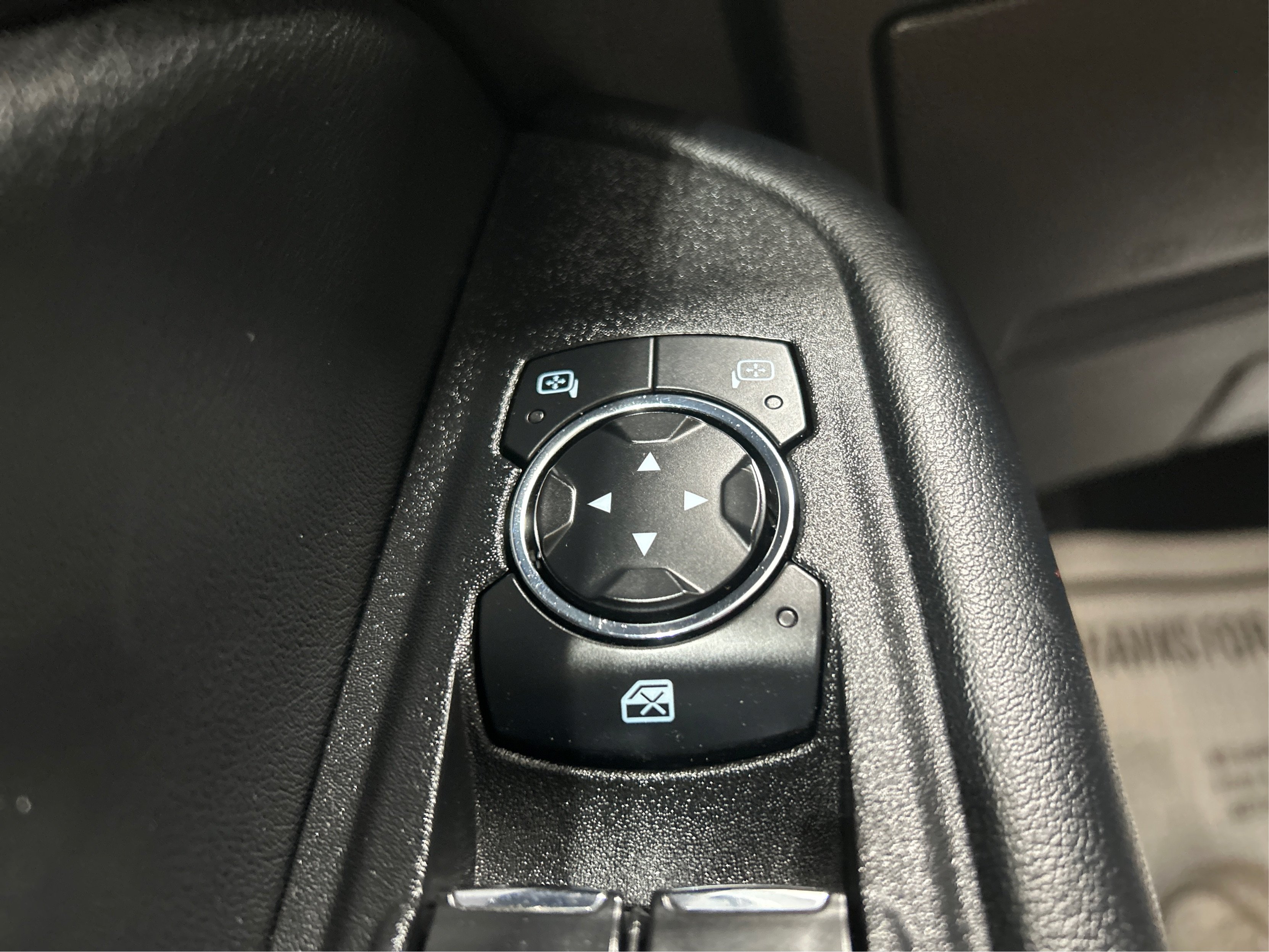 Used 2024 Silver Ford SEL image 30