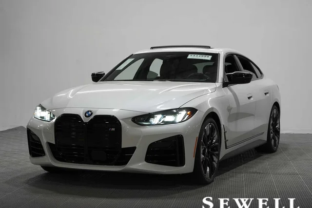 New 2026 BMW M4 M440i