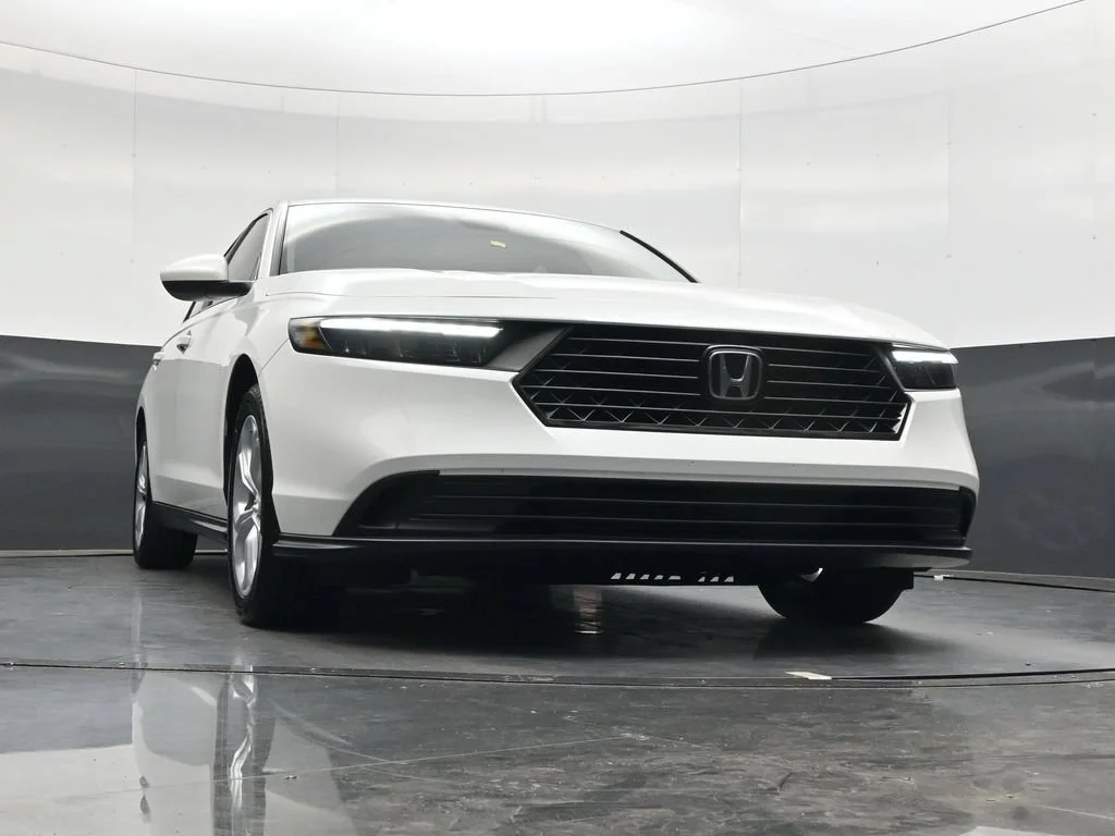Certified Used 2024 Platinum White Pearl Honda LX image 69