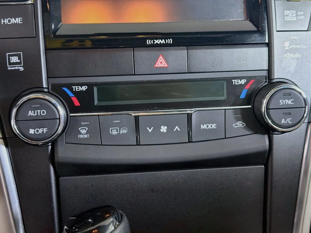 Certified Used 2017 Gray Toyota XLE image 17