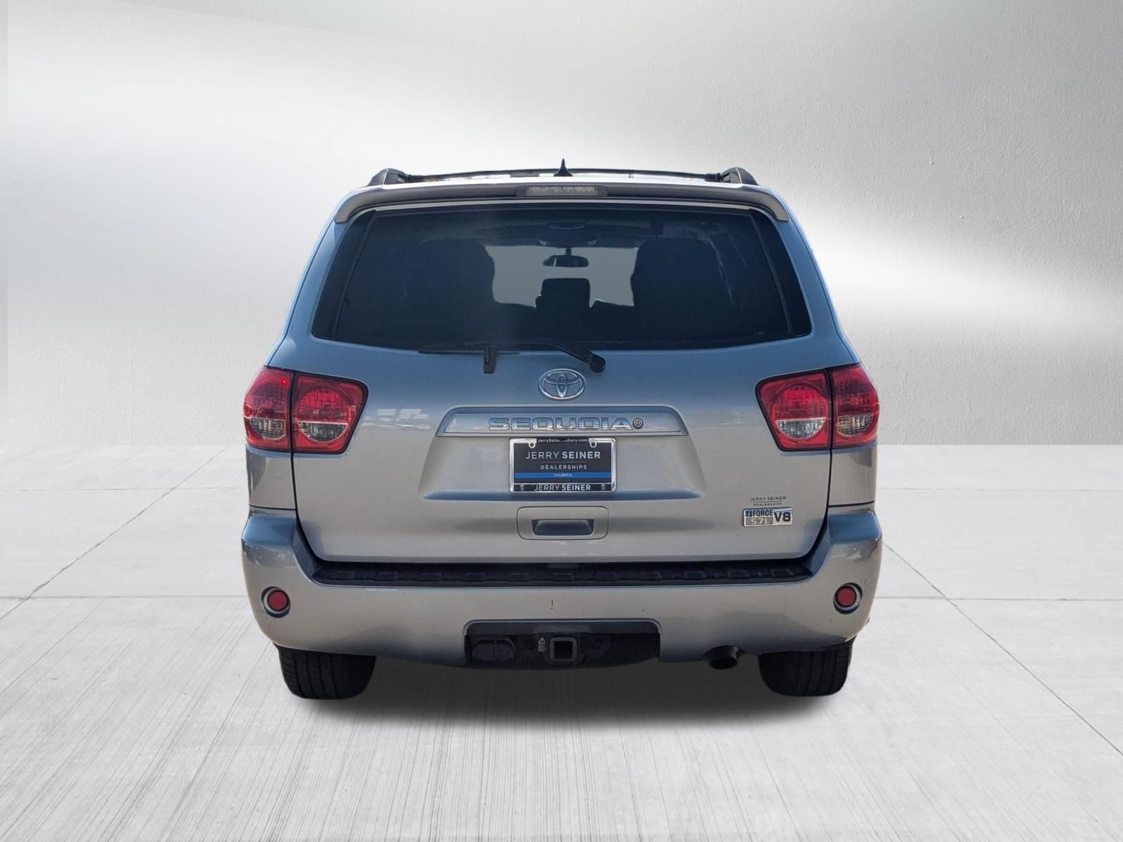 Used 2016 Silver Sky Metallic Toyota SR5 image 4