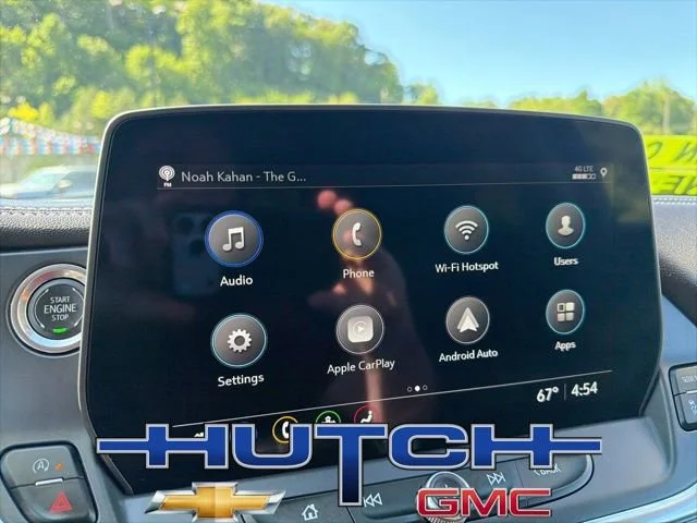 Used 2025 Summit White Chevrolet 2LT image 33