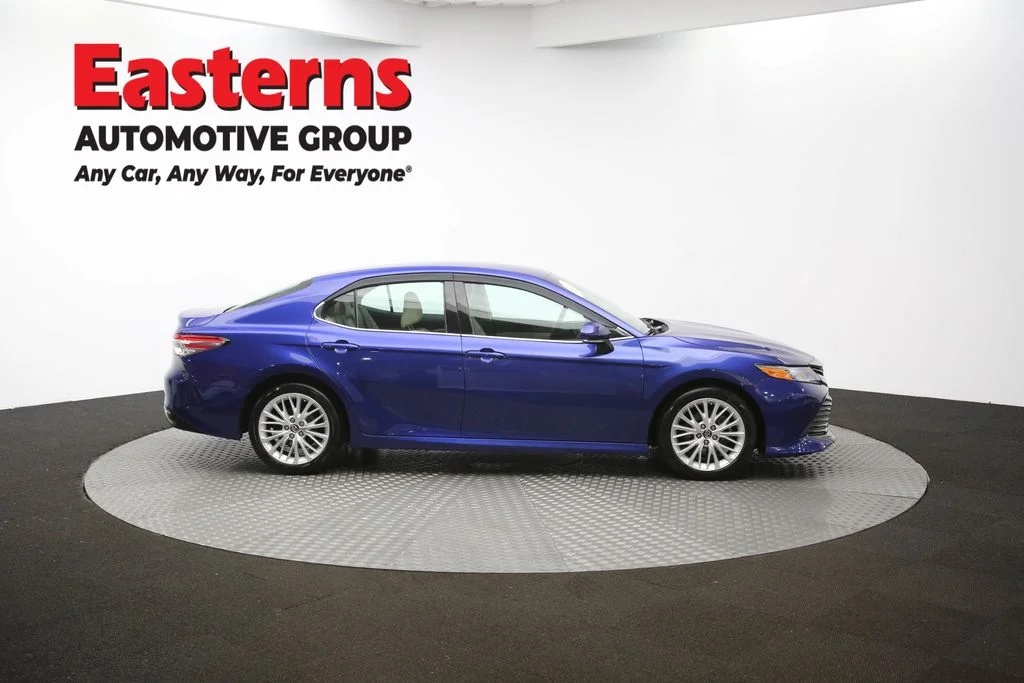 Used 2018 Blue Toyota XLE image 42
