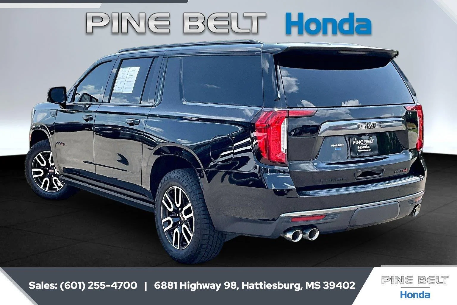 Used 2023 Onyx Black GMC AT4 image 2
