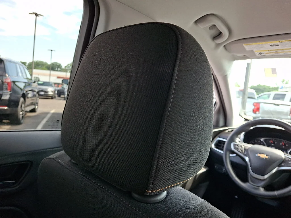 Used 2023 White Chevrolet LT image 14