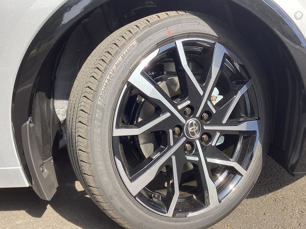 New 2026 Cutting Edge Toyota XSE Premium image 7