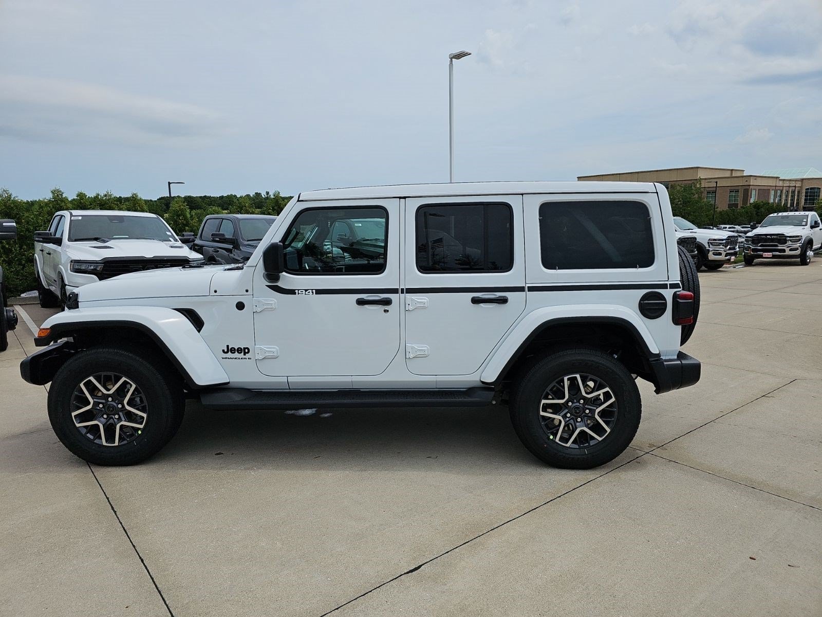 New 2026 Bright White Clearcoat Jeep Sahara image 2