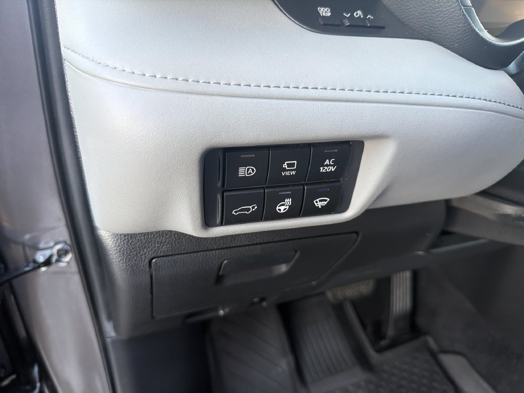 2021 Toyota Highlander Platinum - Photo 11