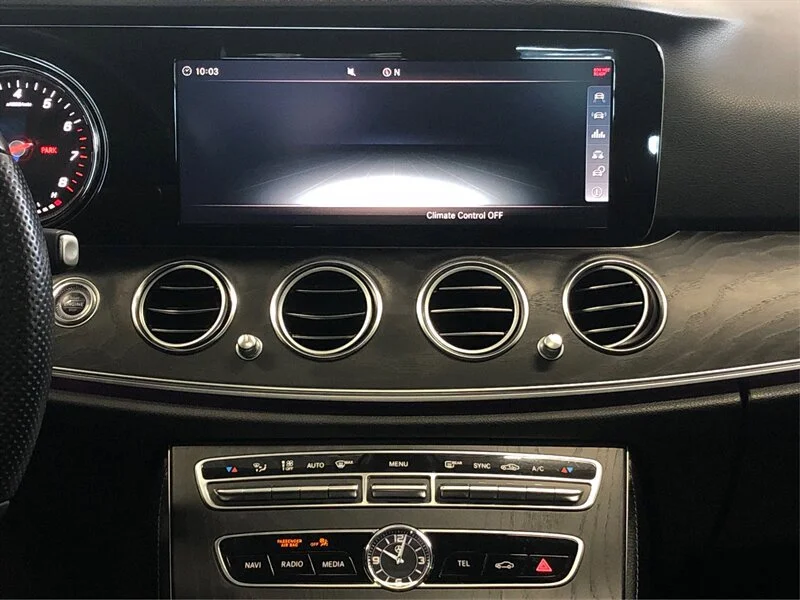 2018 Mercedes-Benz E-Class E300 - Photo 14