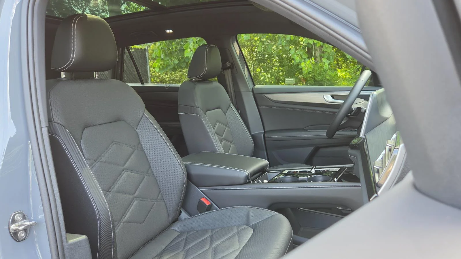 2026 Volkswagen Atlas Cross Sport SE w/Tech - Photo 50