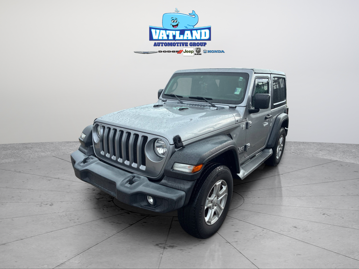 Used 2021 Silver Jeep Sport S image 1