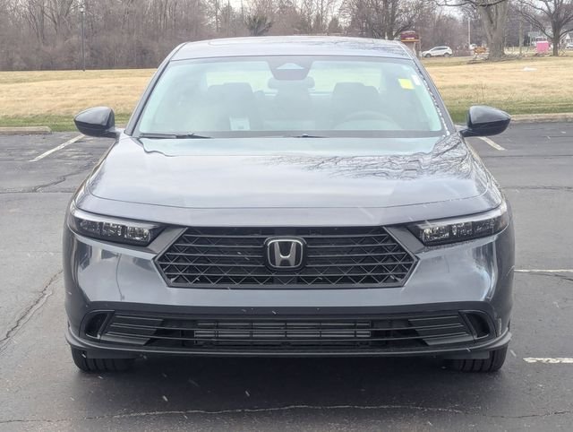 New 2026 Meteorite Gray Metallic Honda SE image 3